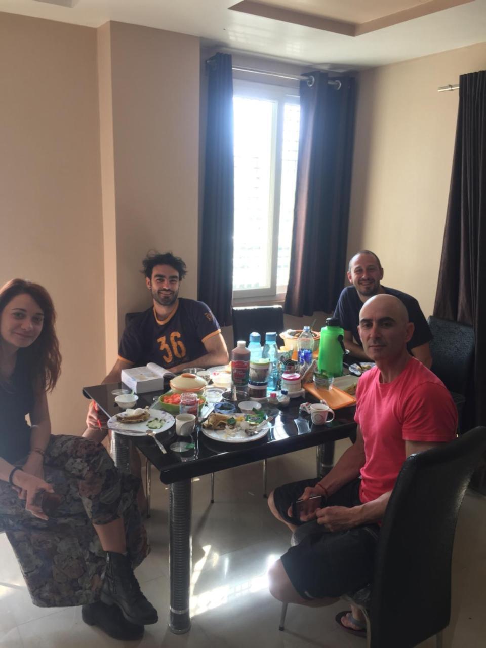 Travelling Troopers Homestay Varanasi Exterior photo